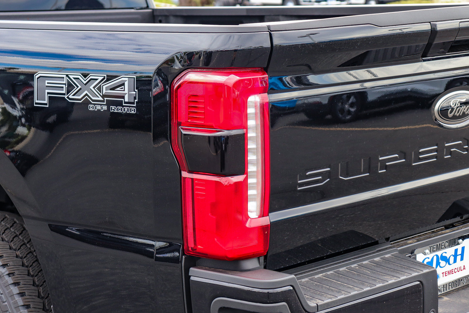 New 2026 Ford F350 Lariat w/ Black Appearance Package AWD/4WD image 8