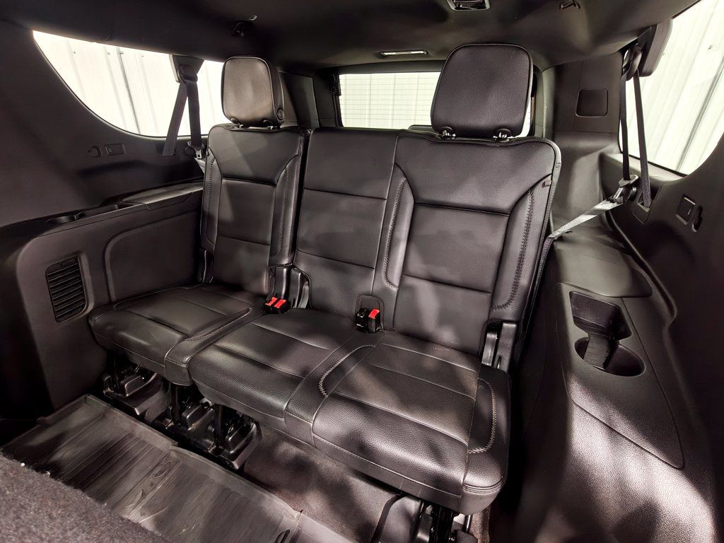 Used 2023 GMC Yukon XL Denali AWD/4WD image 33