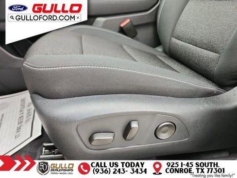 Used 2024 Chevrolet Traverse LT FWD image 22