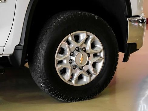 Used 2022 Chevrolet Silverado 2500 LT w/ Convenience Package AWD/4WD image 54