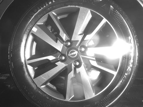 Used 2025 Nissan Versa SV FWD image 14