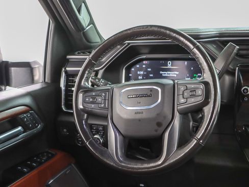 Used 2024 GMC Sierra 2500 Denali Ultimate AWD/4WD image 13
