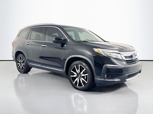 Certified 2020 Honda Pilot Touring image 3