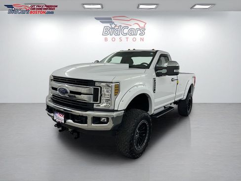 Used 2019 Ford F250 XL w/ STX Appearance Package image 1