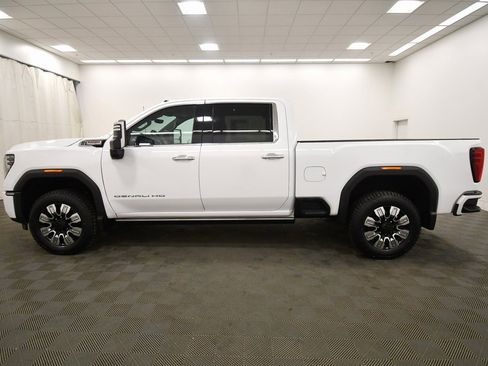 Used 2024 GMC Sierra 2500 Denali w/ Denali Reserve Package image 4