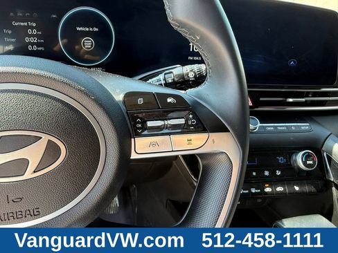Used 2024 Hyundai Elantra SEL w/ Convenience Package FWD image 19