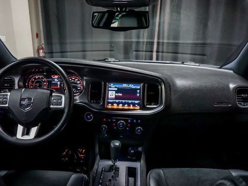 Used 2014 Dodge Charger R/T RWD image 27