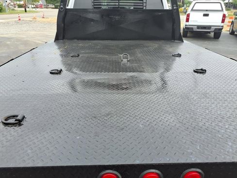 Used 2018 RAM 3500 Tradesman w/ Protection Group image 18