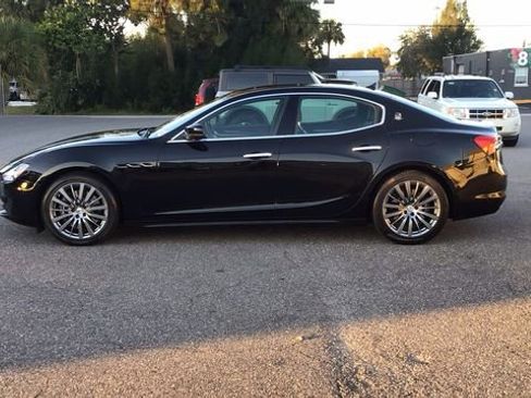 Used 2021 Maserati Ghibli S image 8
