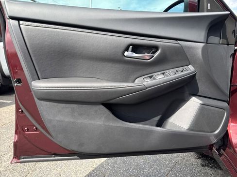 New 2025 Nissan Sentra SV image 10