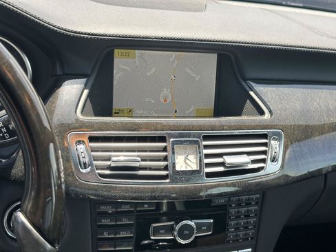 Used 2012 Mercedes-Benz CLS 550 image 11
