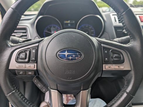Used 2017 Subaru Legacy 2.5i Limited AWD/4WD image 19