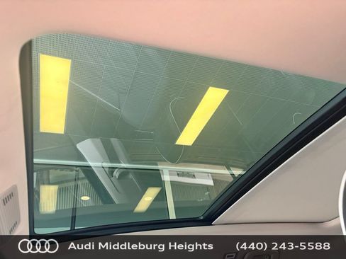 Used 2024 Volkswagen Atlas SEL Premium R-Line AWD/4WD image 25