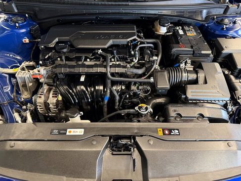 Used 2024 Hyundai Elantra SE image 24