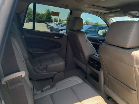 Used 2019 Chevrolet Tahoe Premier RWD image 27
