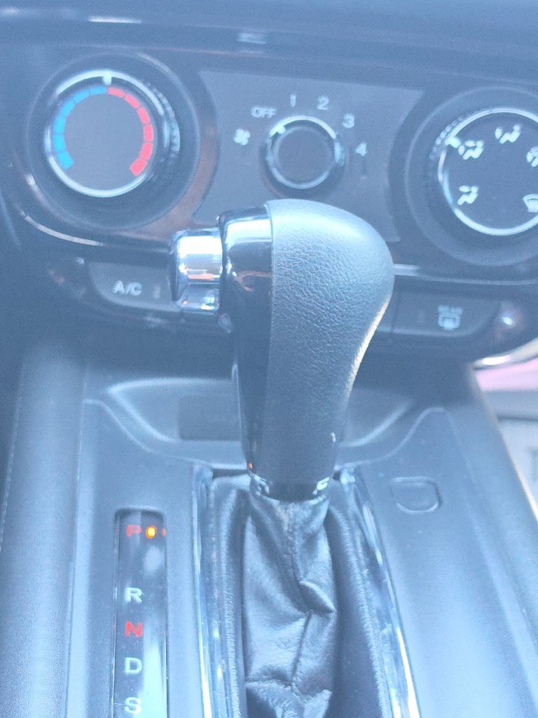 Used 2021 Honda HR-V LX image 14