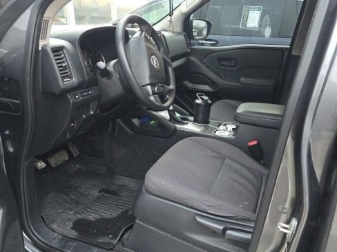 Used 2022 Nissan Frontier S w/ Technology Package image 5