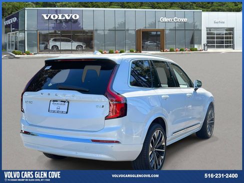 Used 2025 Volvo XC90 B6 Plus w/ Protection Package Premier image 4