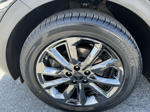 Certified 2021 Kia Sportage S w/ S AWD Premium Package image 9