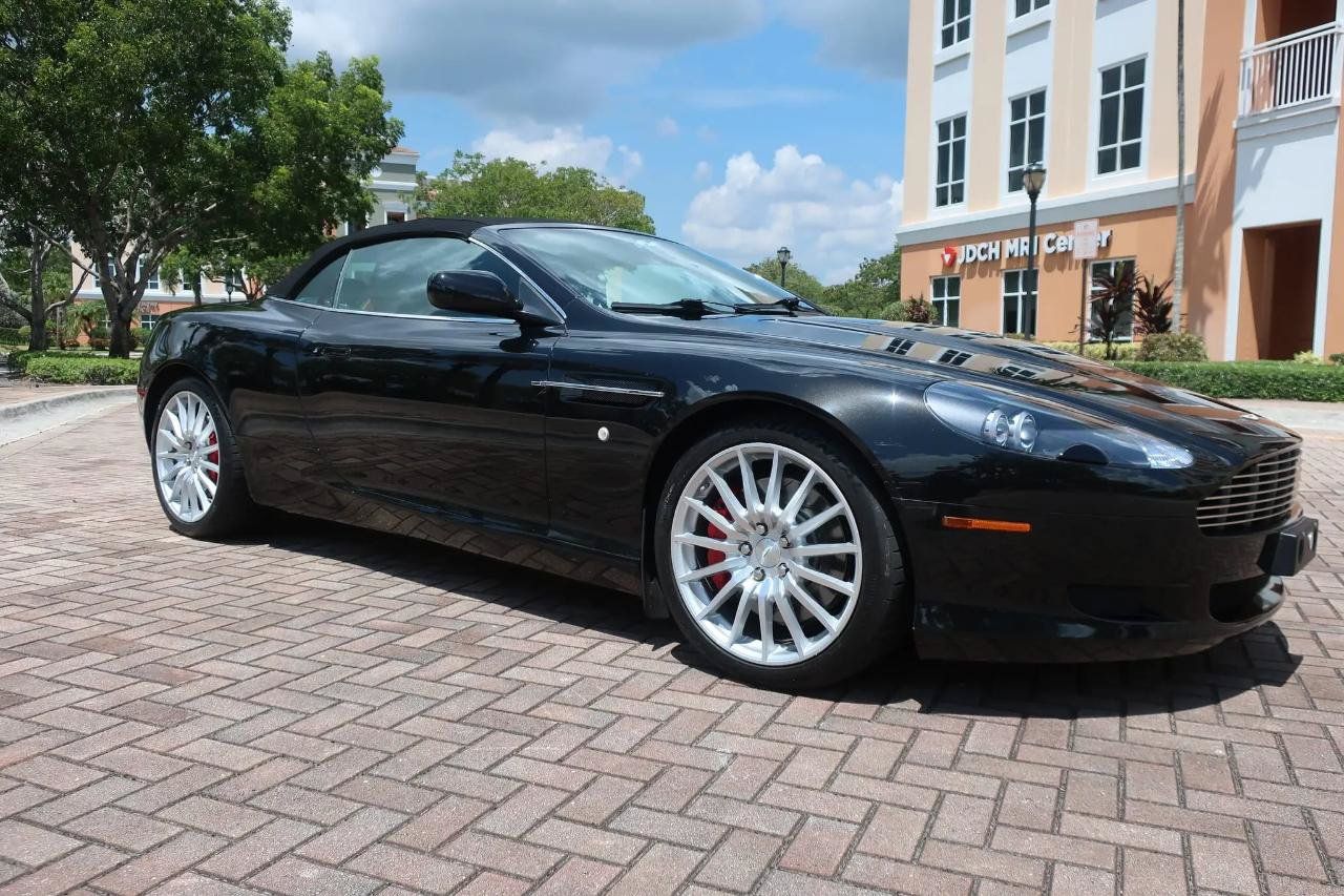 Used 2006 Aston Martin DB9 Volante RWD image 21
