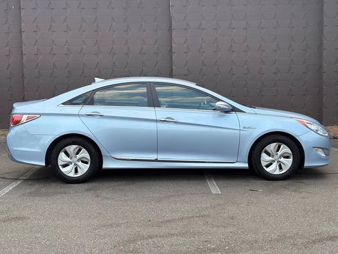 Used 2014 Hyundai Sonata Hybrid FWD image 4