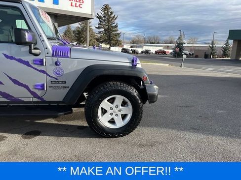 Used 2018 Jeep Wrangler Unlimited Sport S AWD/4WD image 13