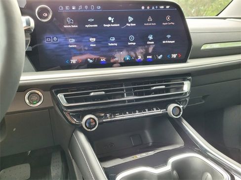 New 2025 Chevrolet Traverse LT w/ Driver Confidence Package image 17