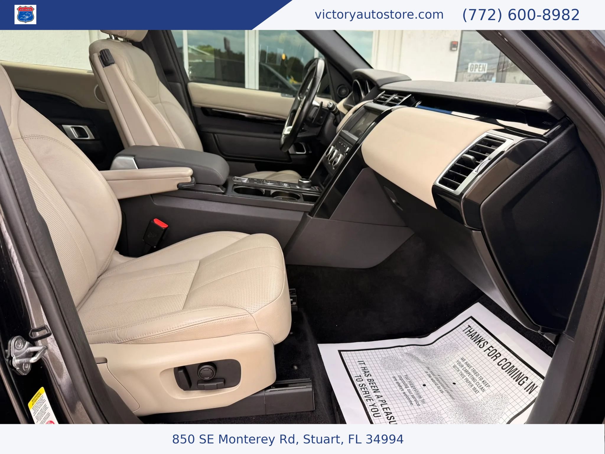 Used 2019 Land Rover Discovery SE AWD/4WD image 5