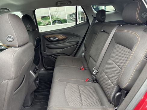 Used 2018 GMC Terrain SLE w/ Driver Convenience Package image 17