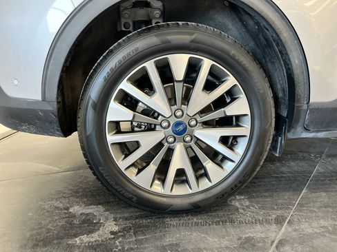Used 2020 Ford Escape Titanium AWD/4WD image 10