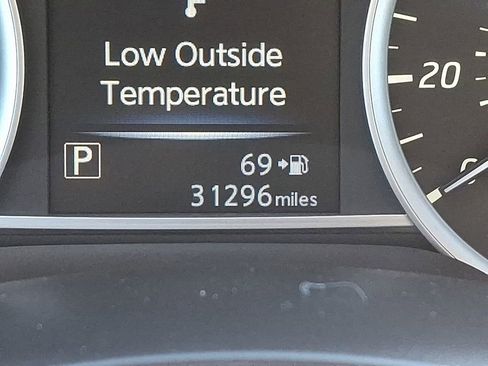 Used 2018 Nissan Sentra SR image 20