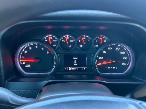 Used 2024 Chevrolet Silverado 2500 Custom w/ Custom Value Package image 18