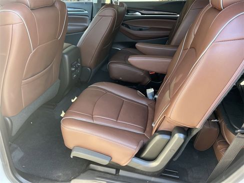 Used 2019 Buick Enclave Avenir w/ Avenir Technology Package image 17