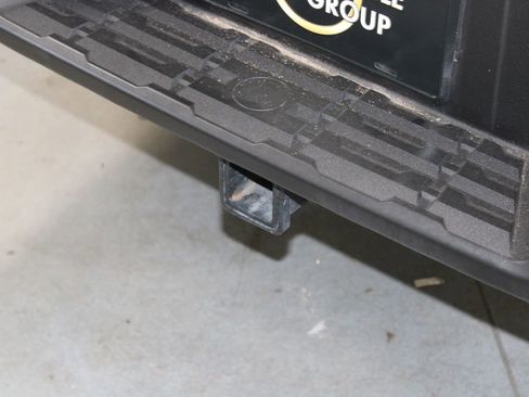 Used 2024 Nissan Frontier PRO-4X w/ Pro Convenience Package image 14