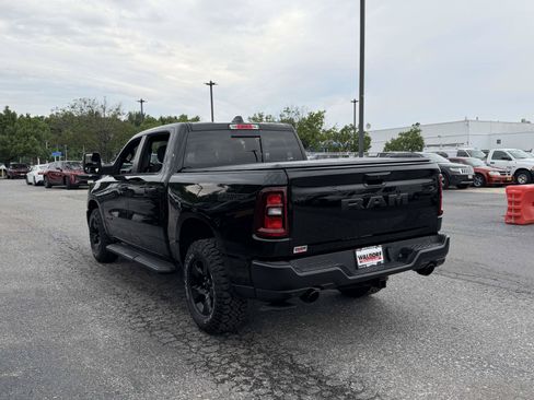 Used 2025 RAM 1500 Warlock AWD/4WD image 4