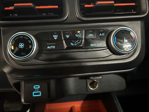 Used 2023 Ford Maverick XLT image 30