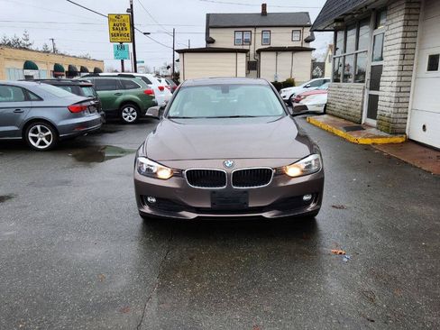 Used 2015 BMW 320i xDrive Sedan AWD/4WD image 3
