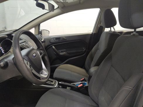 Used 2017 Ford Fiesta SE image 17