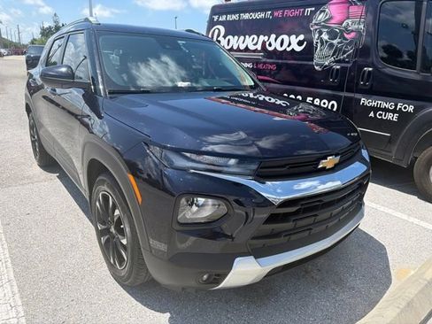 Used 2021 Chevrolet TrailBlazer LT w/ Convenience Package FWD image 1