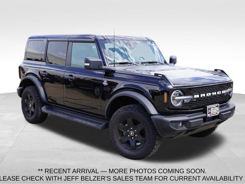 Used 2025 Ford Bronco Outer Banks AWD/4WD image 1
