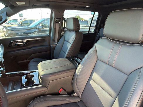 New 2026 Chevrolet Suburban RST w/ Comfort Package AWD/4WD image 16