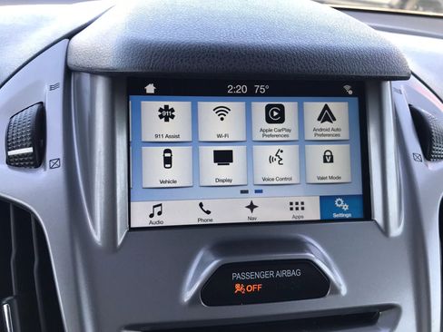 Used 2018 Ford Transit Connect XLT image 24