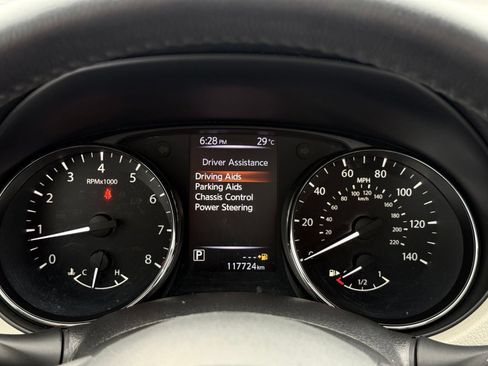 Used 2018 Nissan Rogue Sport SL AWD/4WD image 34