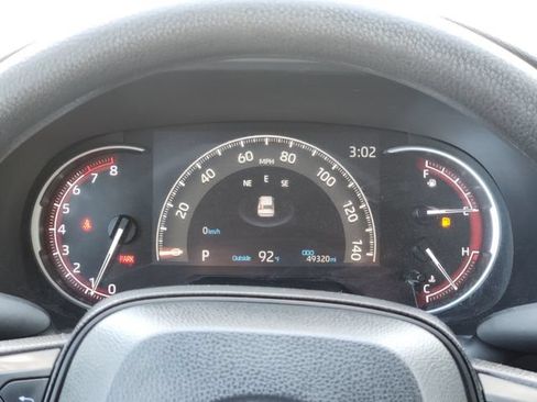Certified 2025 Toyota RAV4 LE FWD image 14