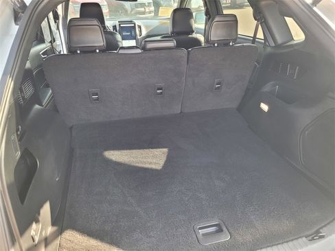 Used 2022 Ford Edge ST image 26
