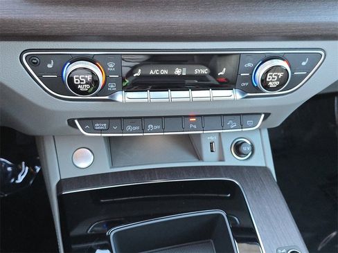 Certified 2022 Audi Q5 2.0T Premium Plus w/ Premium Plus Package image 27