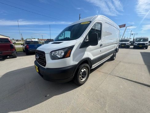 Used 2019 Ford Transit 250 image 4