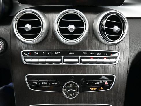 Used 2021 Mercedes-Benz C 300 4MATIC Sedan image 23