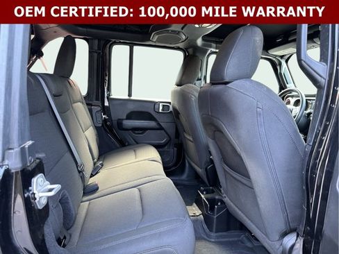 Used 2023 Jeep Wrangler Unlimited Sahara w/ Cold Weather Group AWD/4WD image 13