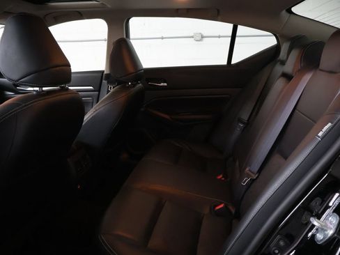Used 2023 Nissan Altima 2.5 SL FWD image 14
